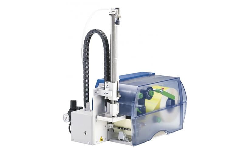 halbautomisch etiketten auf produkt kleben - cab squix a1000